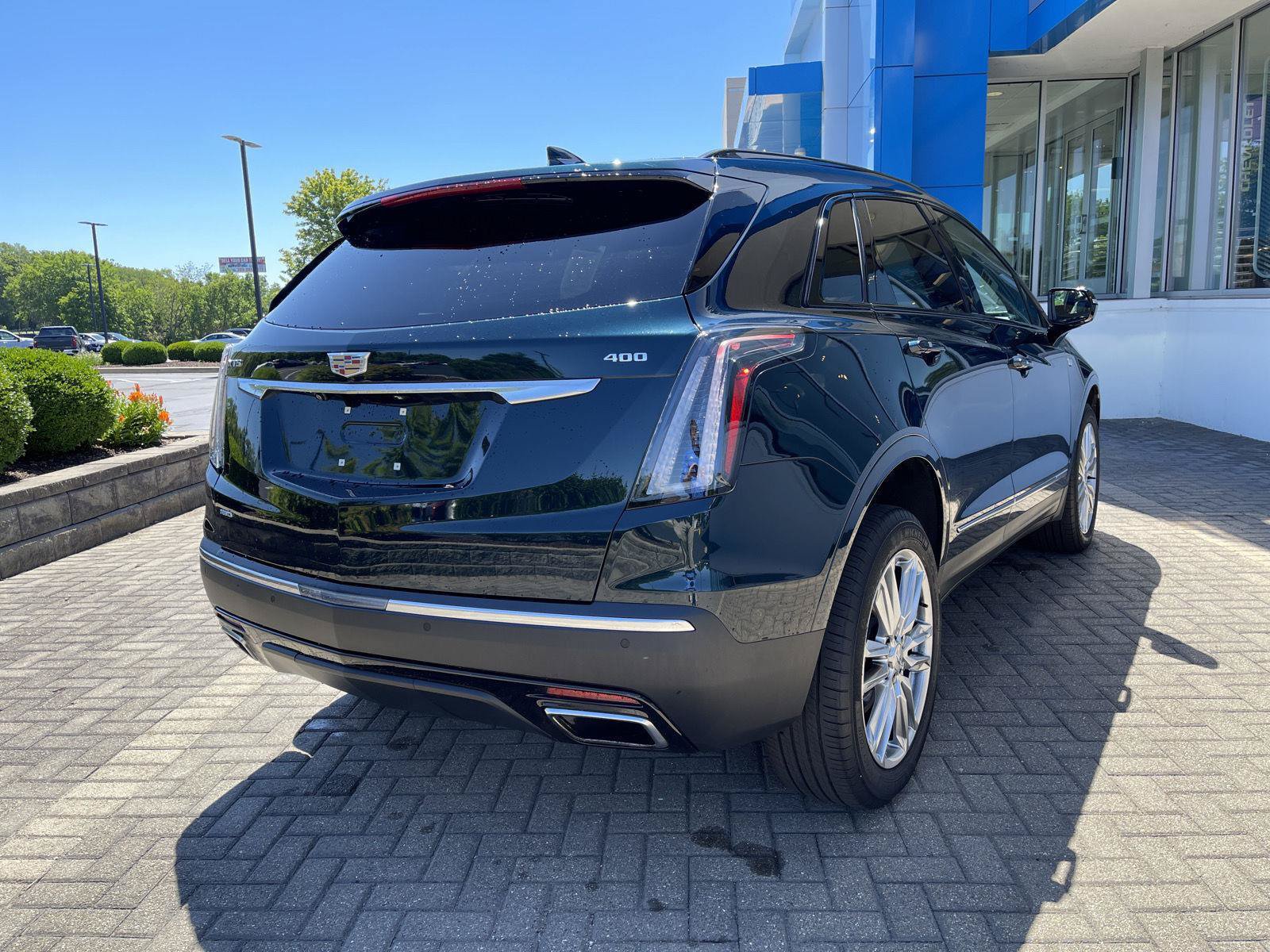 Used 2024 Cadillac XT5 Sportv w/ LPO, Floor Liner Package AWD/4WD image 5