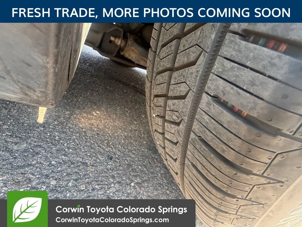 Used 2019 Chevrolet Trax LT w/ LT Convenience Package FWD image 10