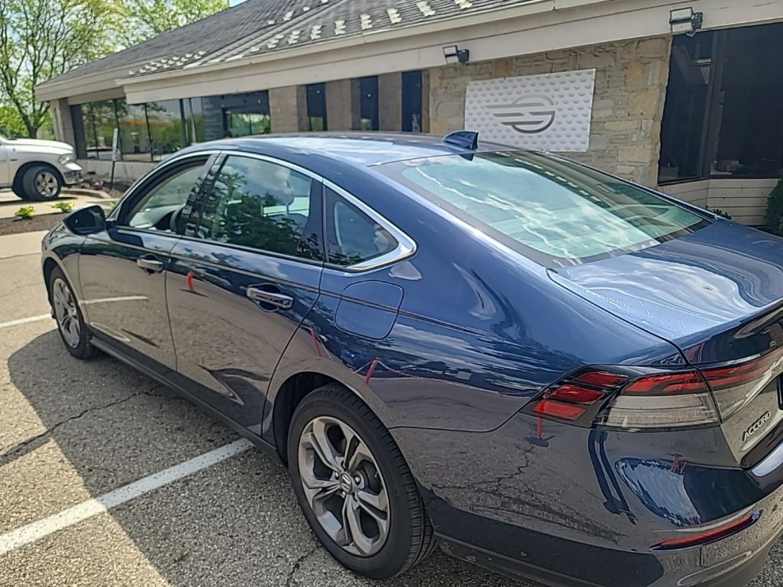 Certified 2023 Honda Accord EX image 7
