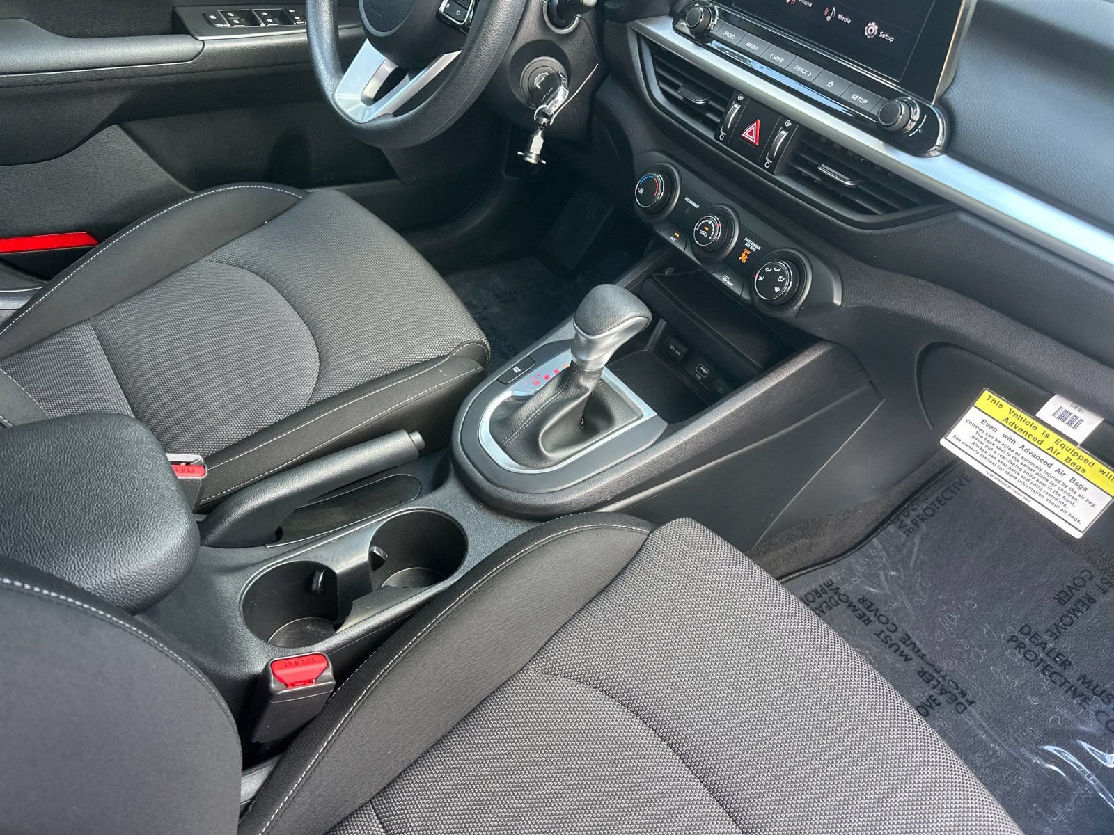 Used 2024 Kia Forte LXS FWD image 15