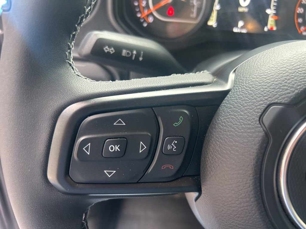 Used 2026 Jeep Wrangler Unlimited Rubicon AWD/4WD image 12