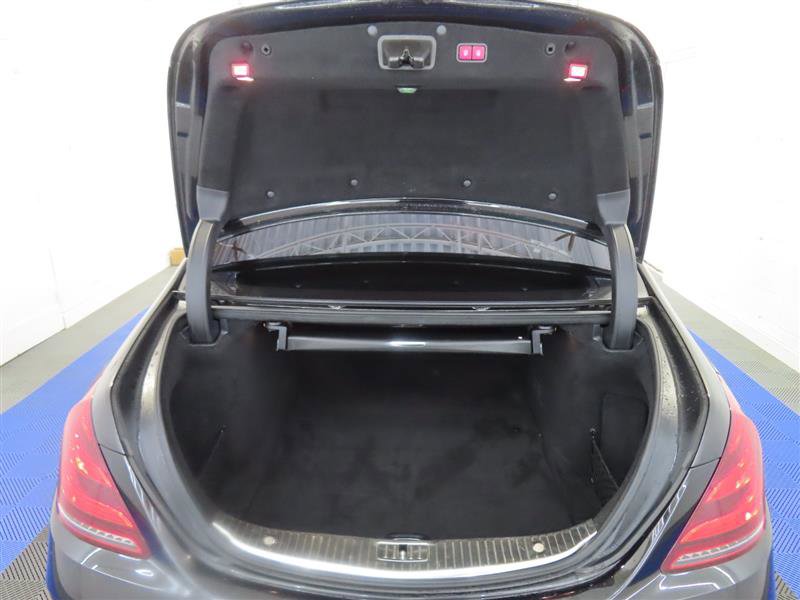 Used 2018 Mercedes-Benz S 560 Sedan image 10