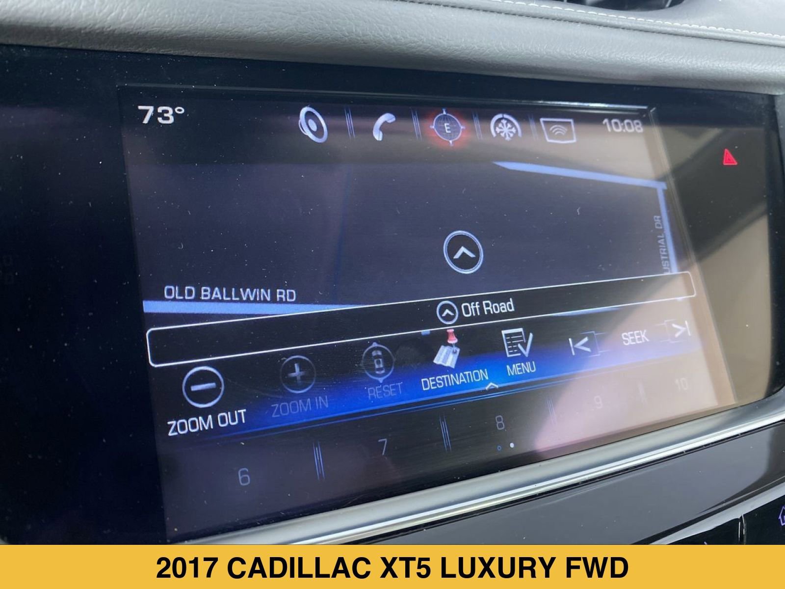 Certified 2017 Cadillac XT5 Luxury w/ Driver Awareness Package FWD image 8