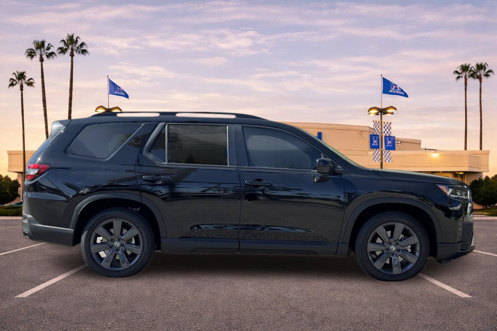 New 2026 Honda Pilot Sport image 3