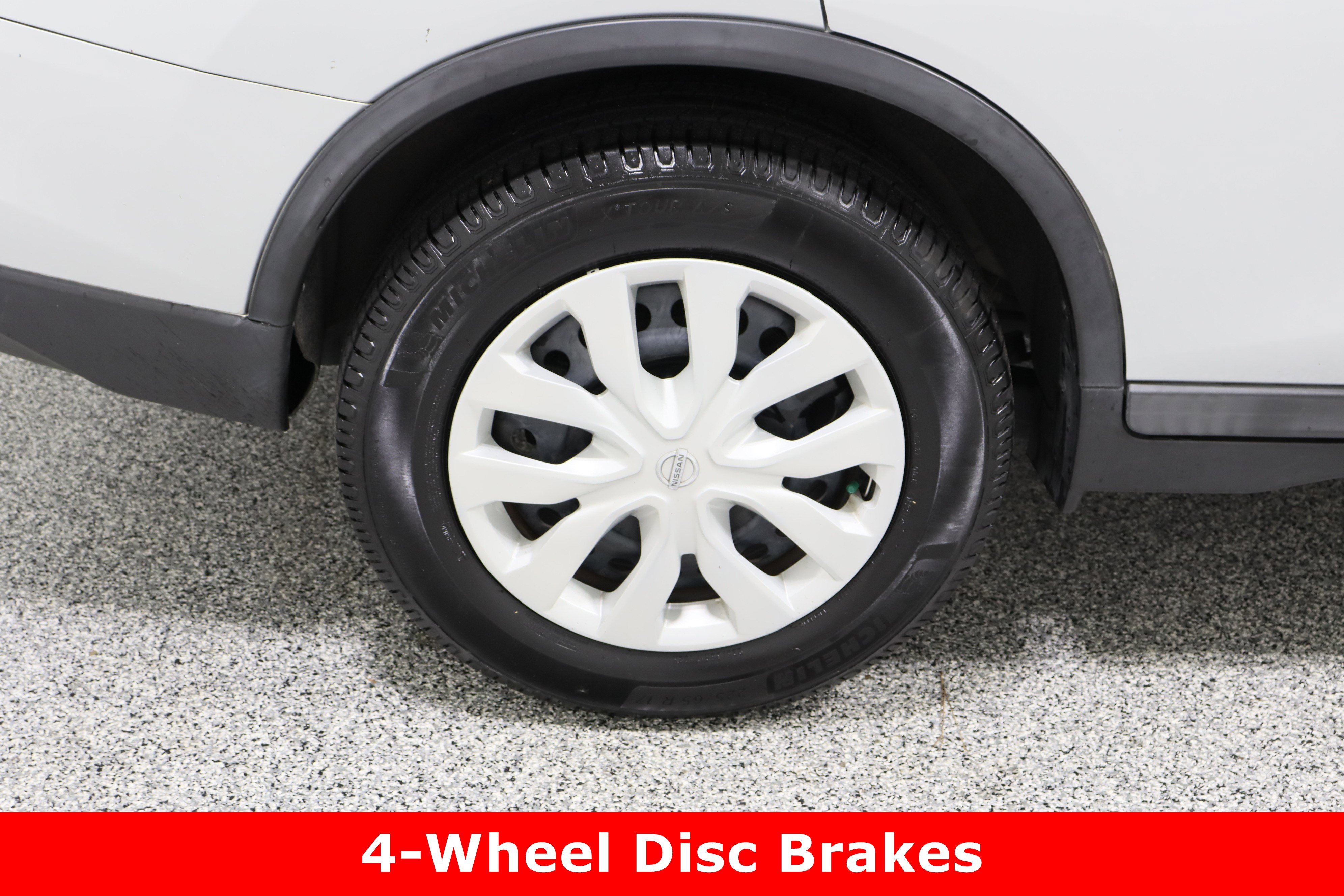 Used 2016 Nissan Rogue S image 6