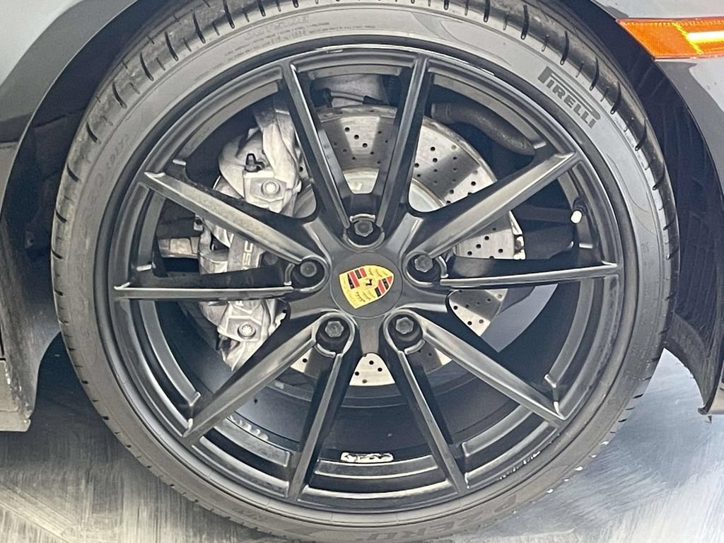 Used 2021 Porsche 911 Carrera 4 w/ Sport Package AWD/4WD image 14