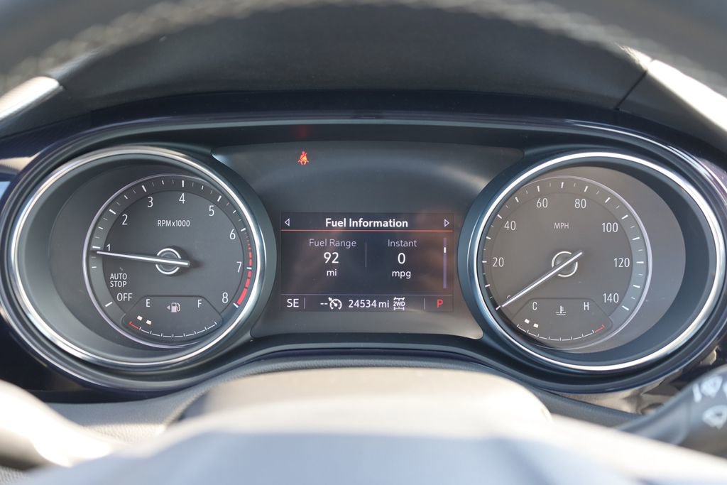 Used 2022 Buick Encore GX Select image 16