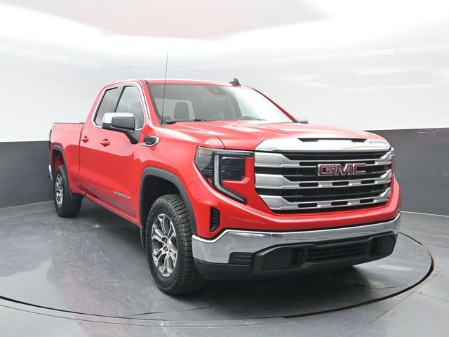 Used 2023 GMC Sierra 1500 SLE AWD/4WD image 2