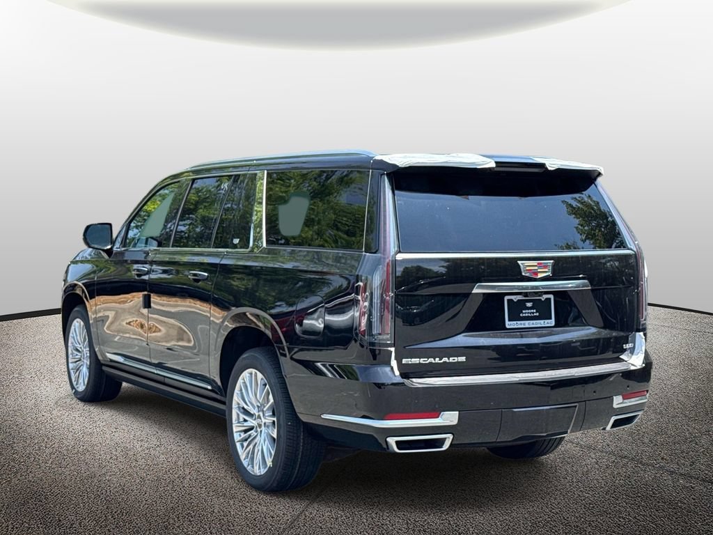 New 2026 Cadillac Escalade ESV Luxury w/ Touring Package AWD/4WD image 4