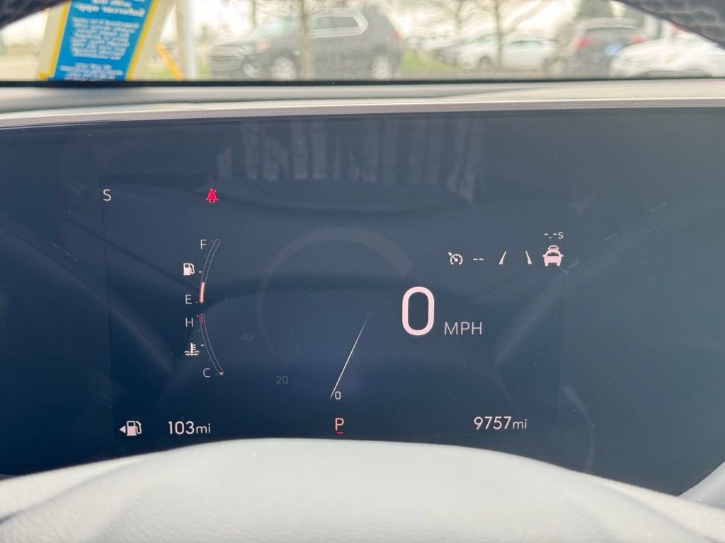 Used 2024 Buick Encore GX Avenir w/ Avenir Convenience Package image 13