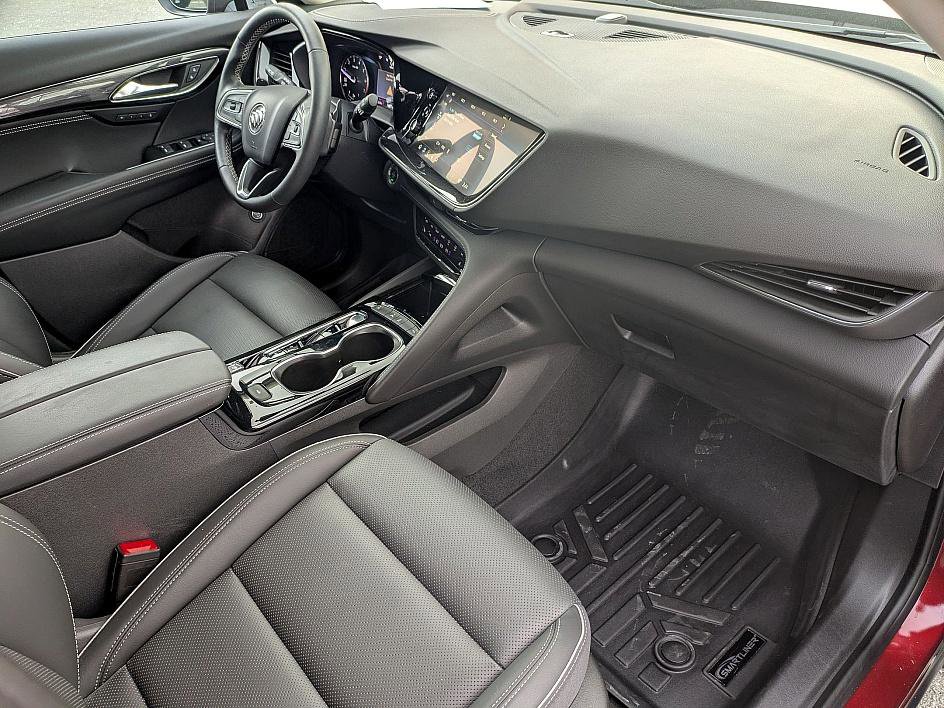 Used 2023 Buick Envision Essence image 33