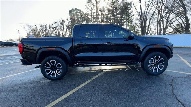 Used 2025 GMC Canyon AT4 w/ Nightfall Edition image 11