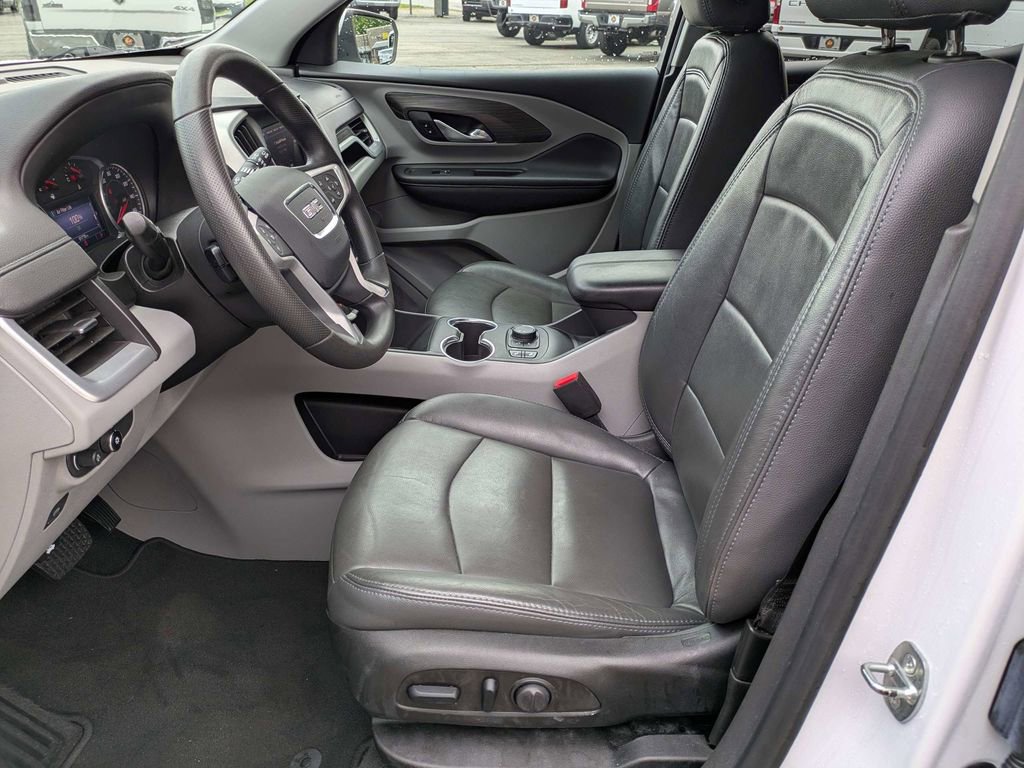 Used 2022 GMC Terrain SLE w/ Driver Convenience Package FWD image 18