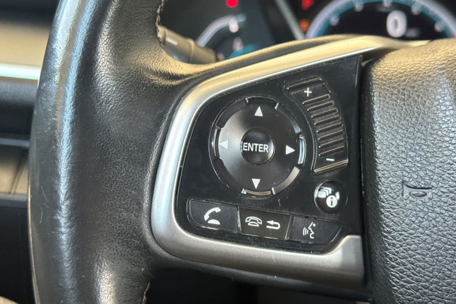 Used 2018 Honda Civic EX-L image 24
