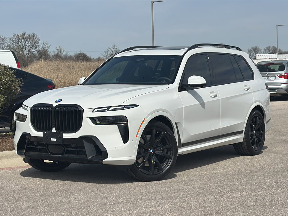 New 2026 BMW X7 xDrive40i image 1