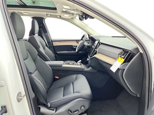 New 2025 Volvo XC90 B6 Plus w/ Protection Package Premier image 14