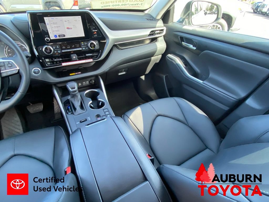 Certified 2026 Toyota Highlander XLE AWD/4WD image 28