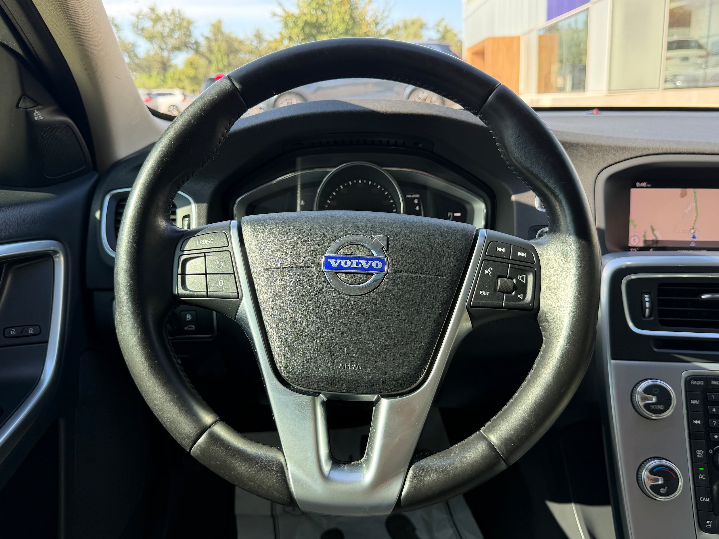 Used 2018 Volvo S60 T5 Dynamic w/ Vision Package FWD image 14