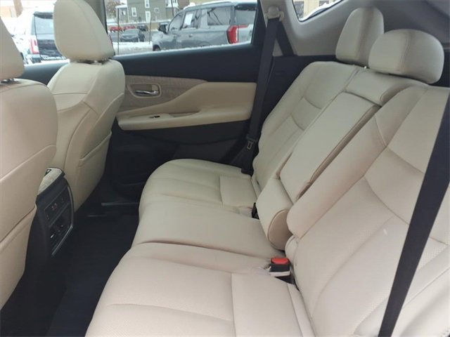 Used 2024 Nissan Murano SL image 14