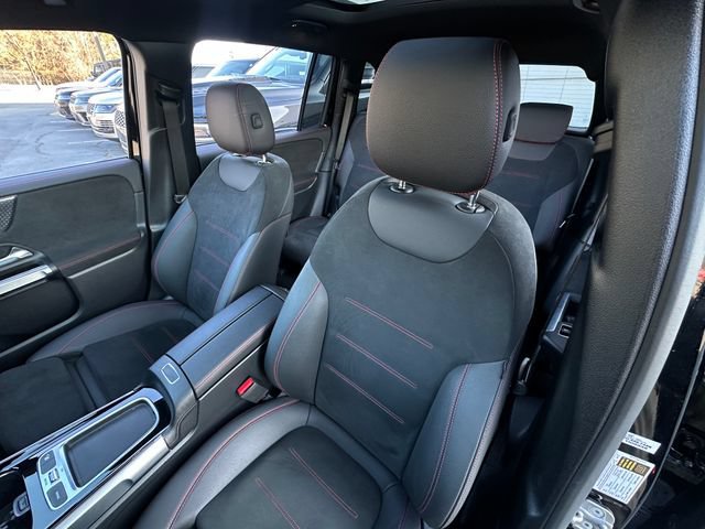 Used 2024 Mercedes-Benz GLB 250 image 12