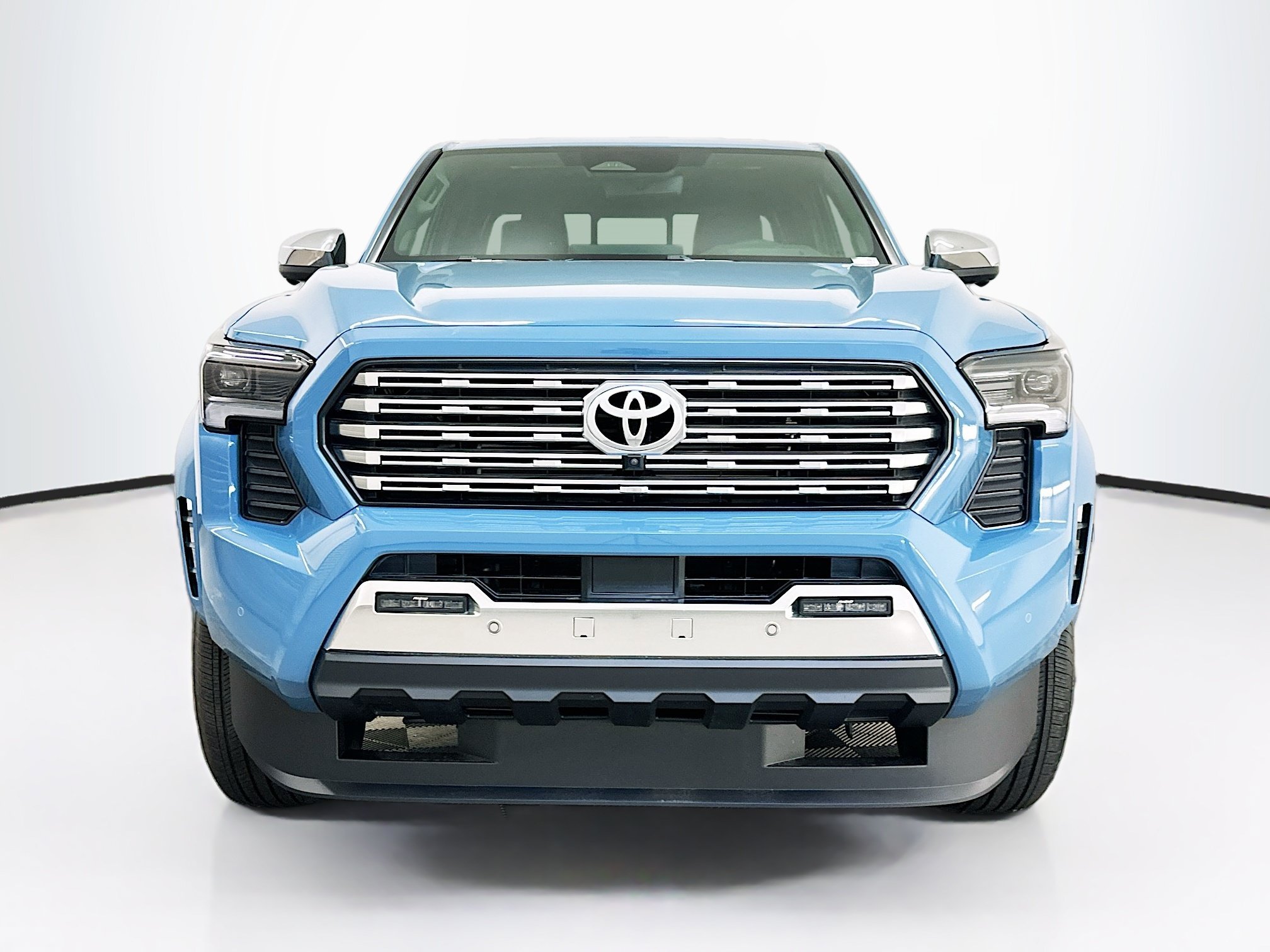 Used 2026 Toyota Tacoma Limited AWD/4WD image 2