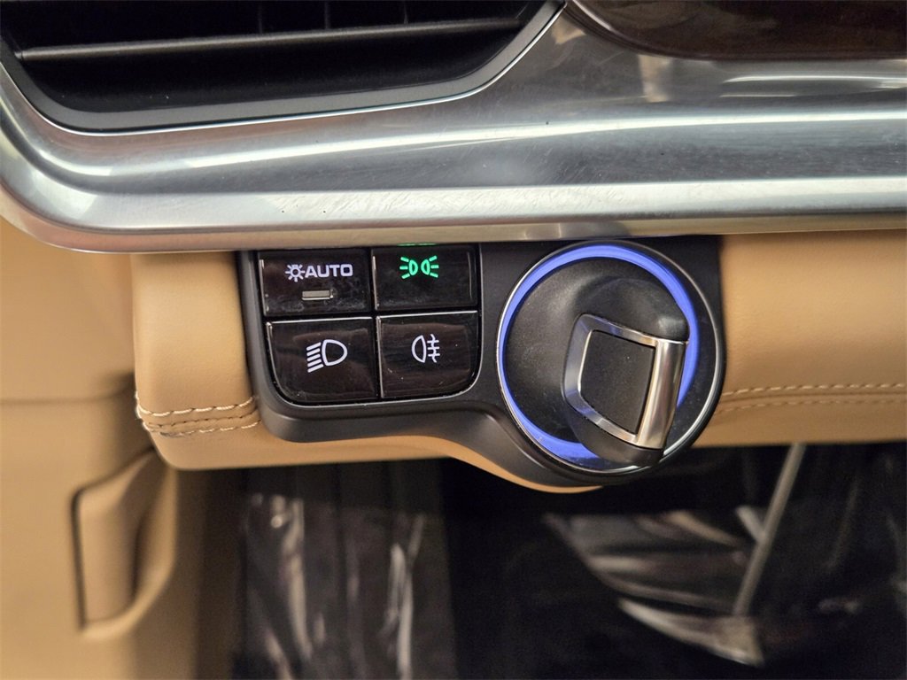 Used 2018 Porsche Panamera 4S Executive w/ Sportdesign Package image 33