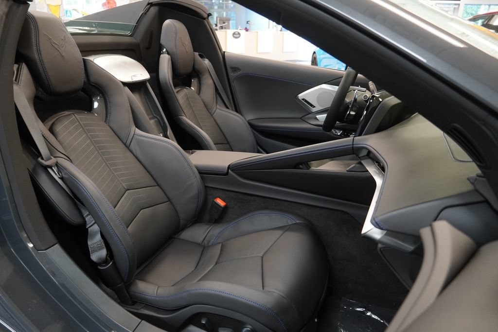 New 2027 Chevrolet Corvette Grand Sport w/ Z52 Sport Performance Package RWD image 25