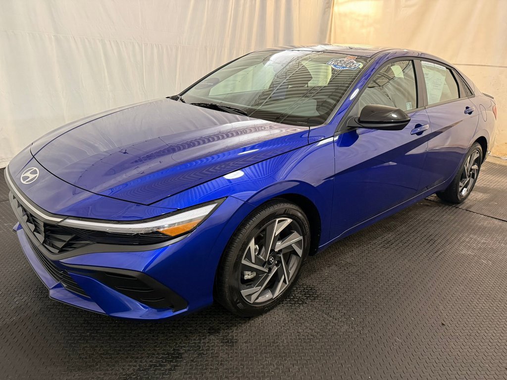 Certified 2025 Hyundai Elantra Sport image 6