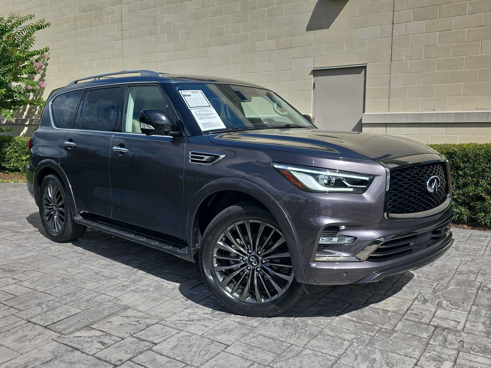 Certified 2023 INFINITI QX80 Premium Select w/ Cargo Package AWD/4WD image 29