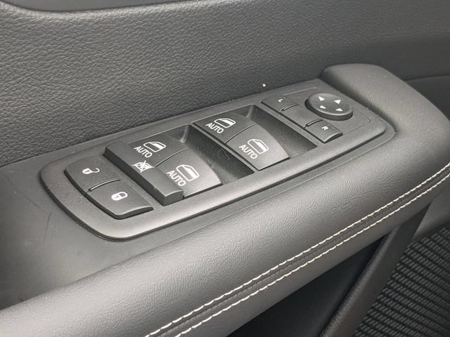 New 2026 Chrysler Voyager LX FWD image 27