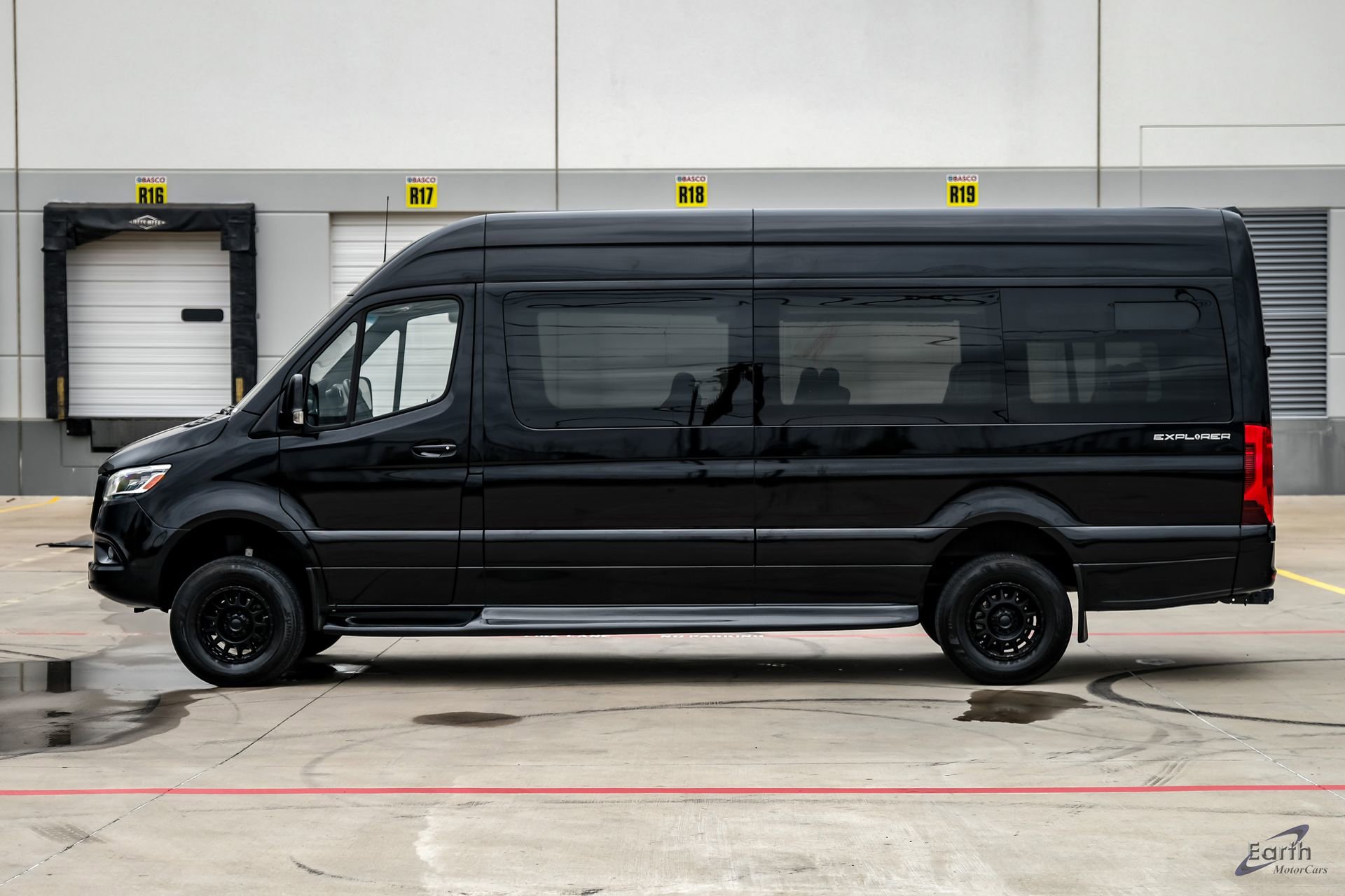Used 2024 Mercedes-Benz Sprinter 2500 image 7
