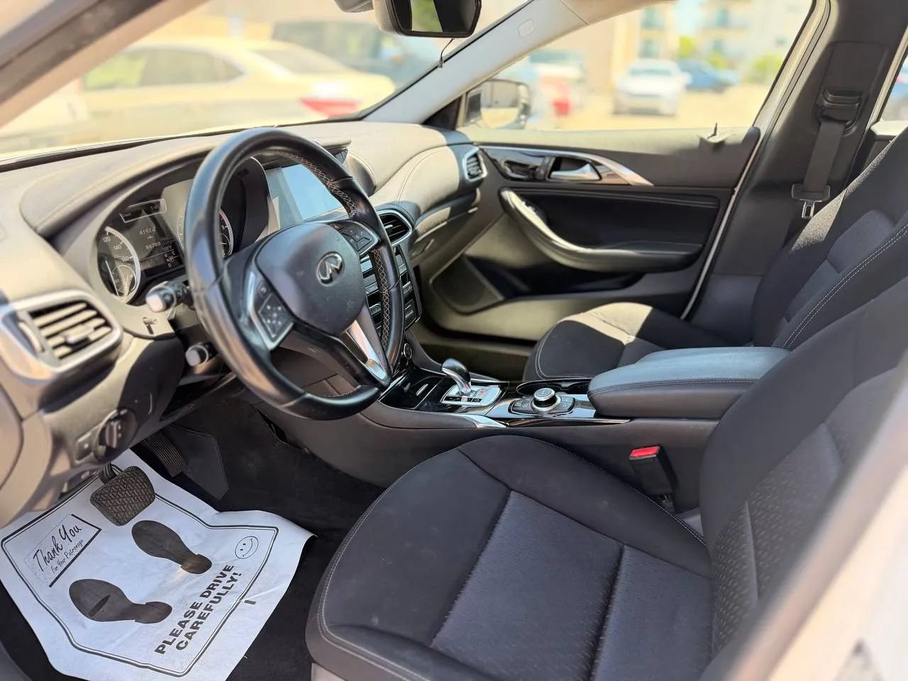 Used 2018 INFINITI QX30 FWD image 22