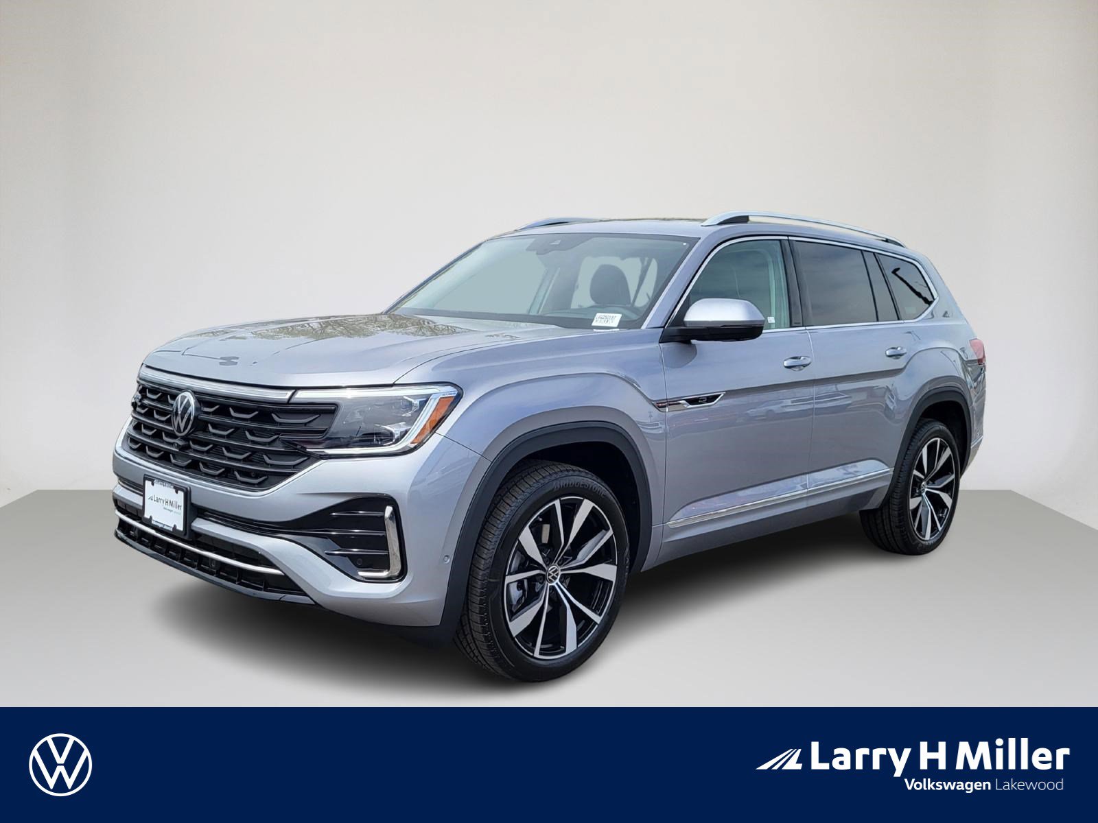 New 2025 Volkswagen Atlas SEL Premium R-Line image 1