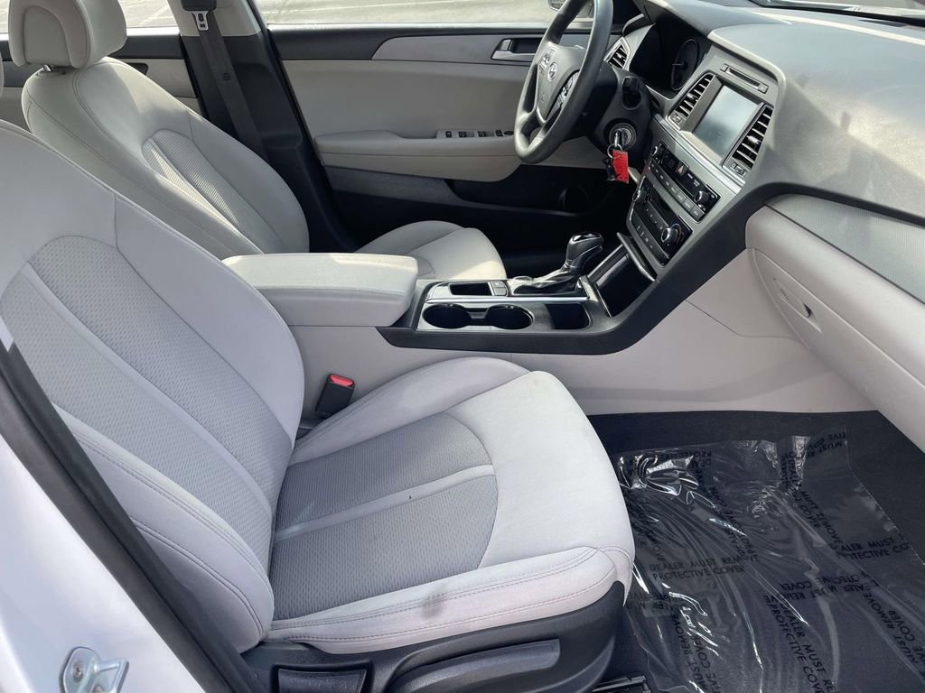 Used 2016 Hyundai Sonata SE image 45