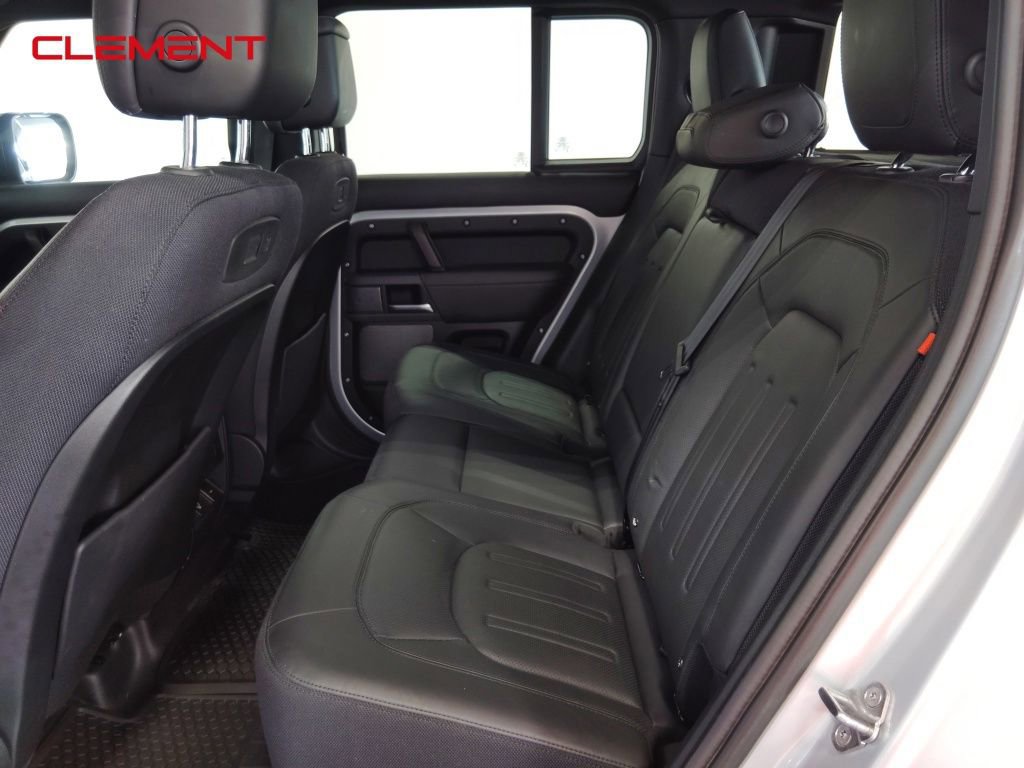 Used 2022 Land Rover Defender 110 X image 32