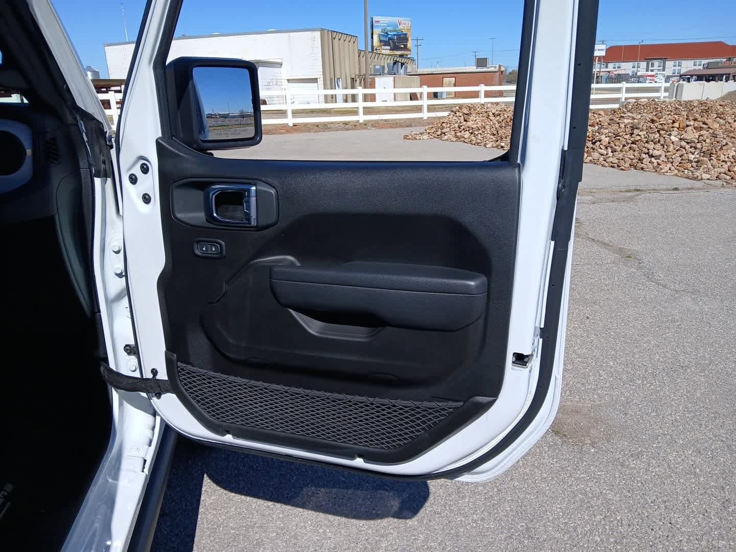 Used 2025 Jeep Wrangler Willys image 50