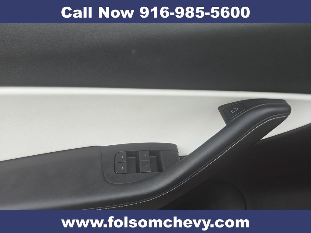 Used 2021 Tesla Model Y Long Range AWD/4WD image 24