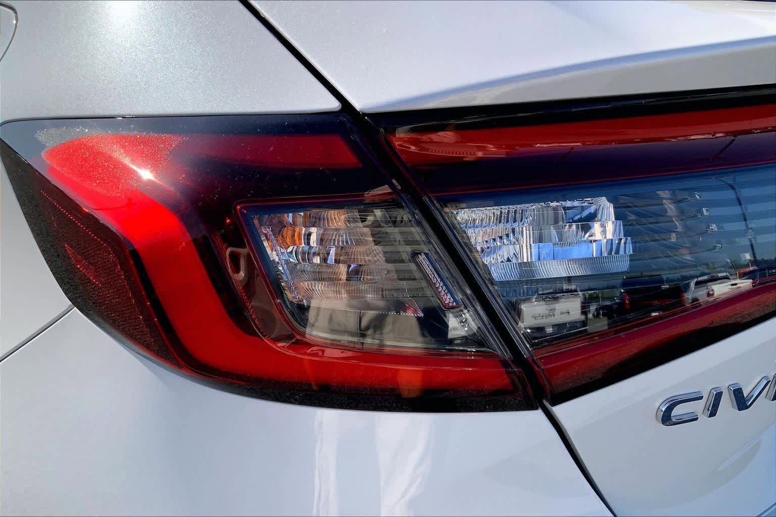 Used 2025 Honda Civic Sport image 28