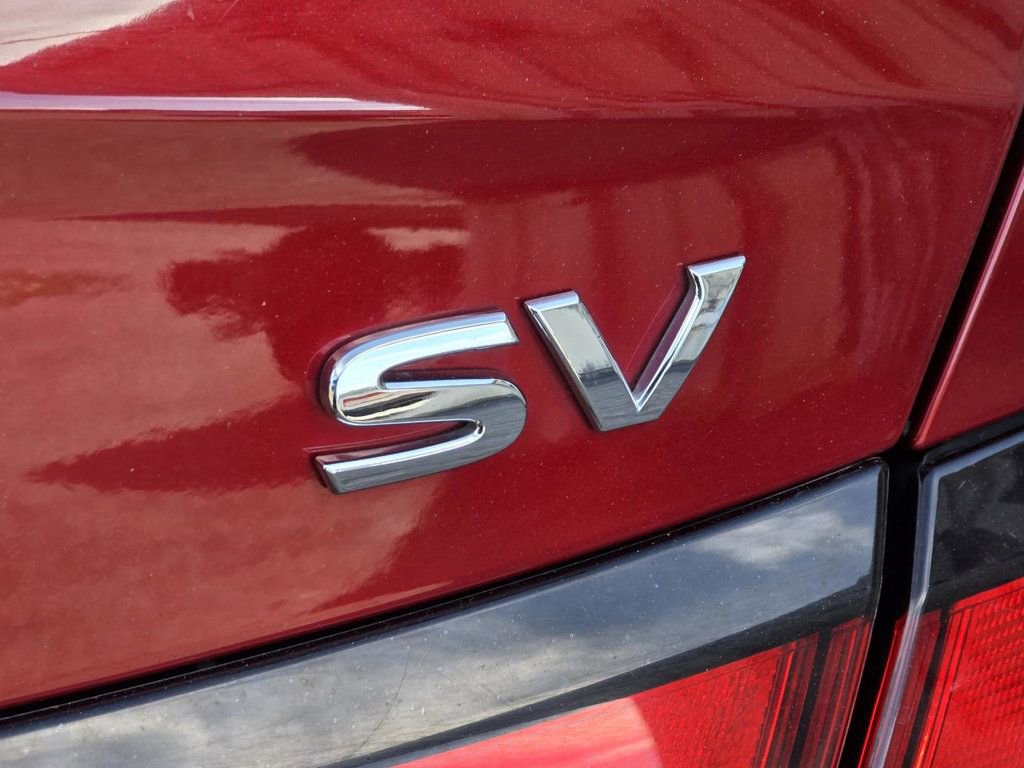 Used 2021 Nissan Versa SV image 23