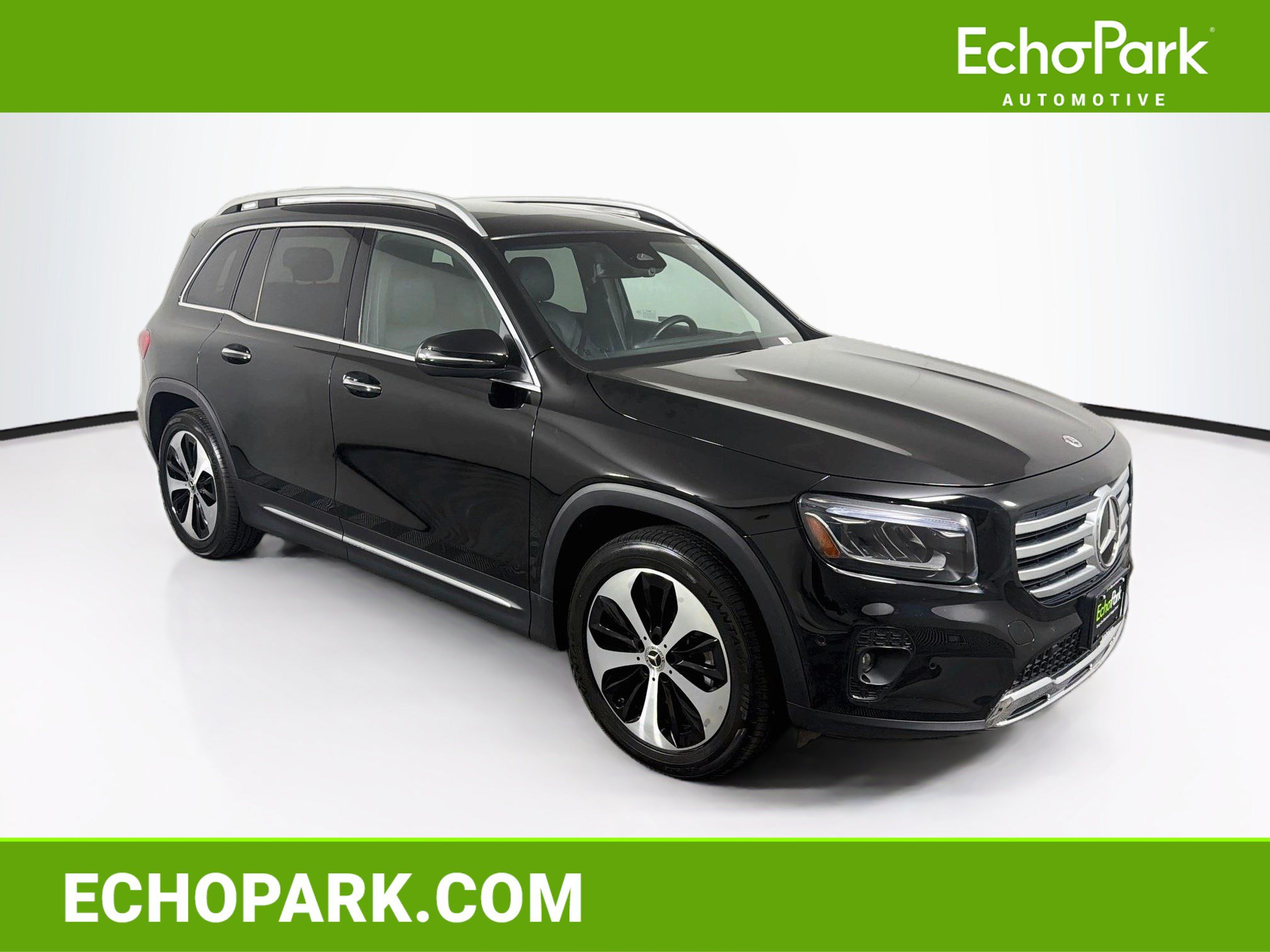 Used 2025 Mercedes-Benz GLB 250 image 1