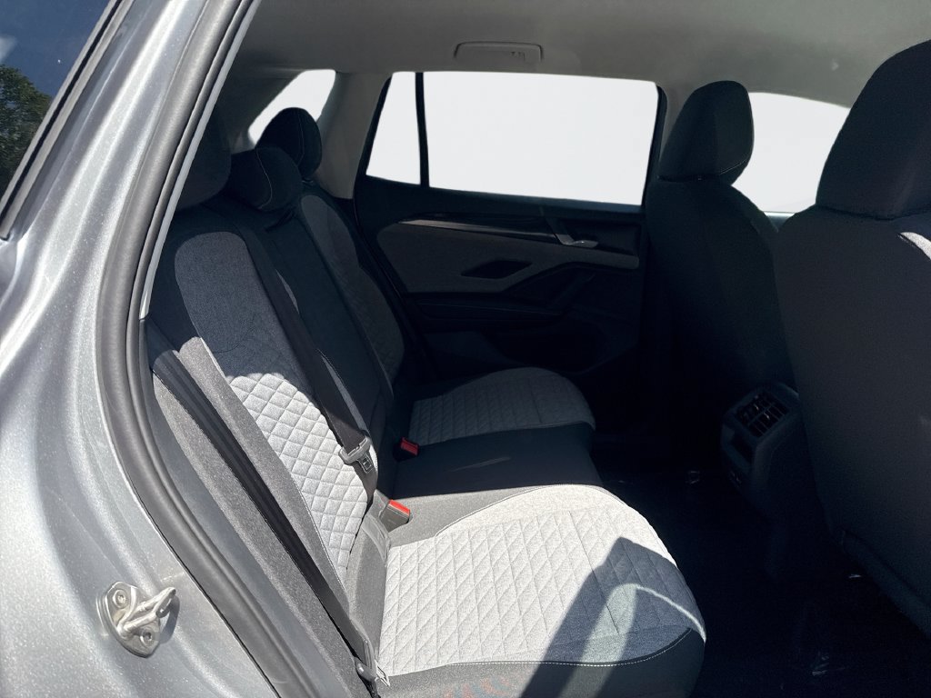 New 2026 Volkswagen Tiguan S FWD image 24