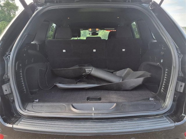 Used 2019 Jeep Grand Cherokee Laredo image 8