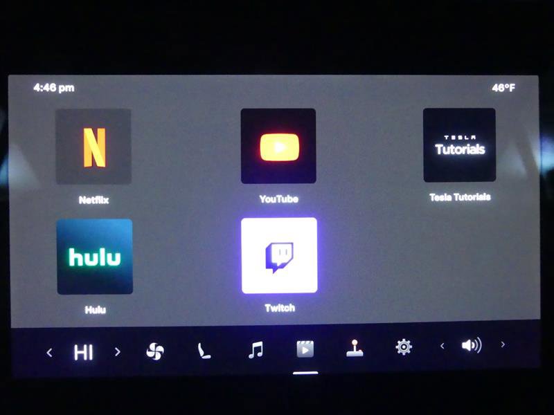 Used 2022 Tesla Model S Plaid image 21