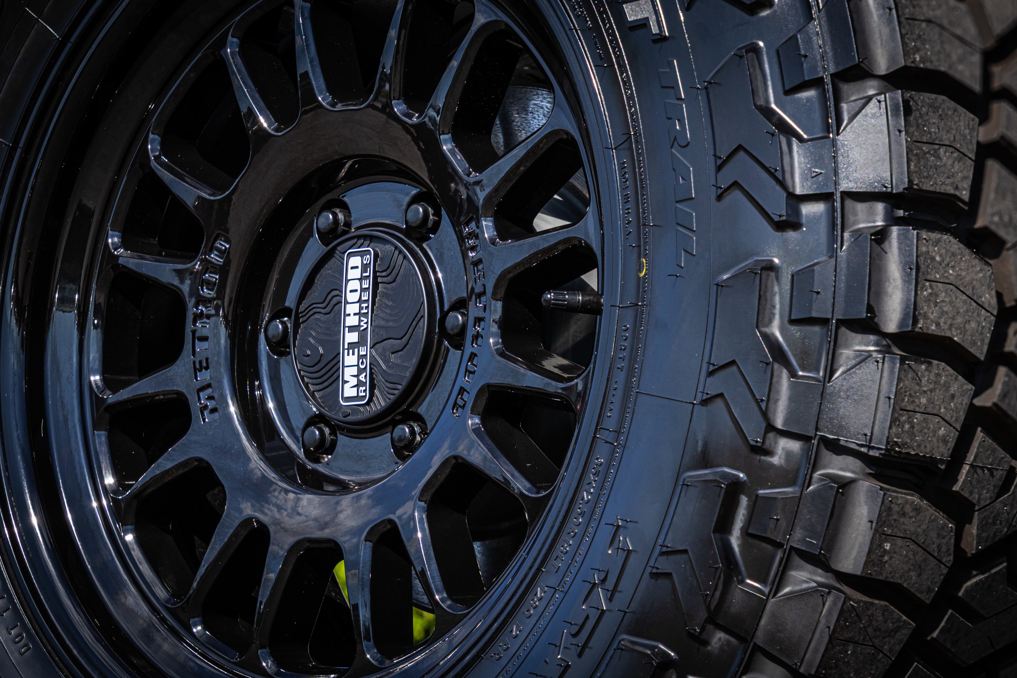 New 2025 Ford Bronco Badlands image 16