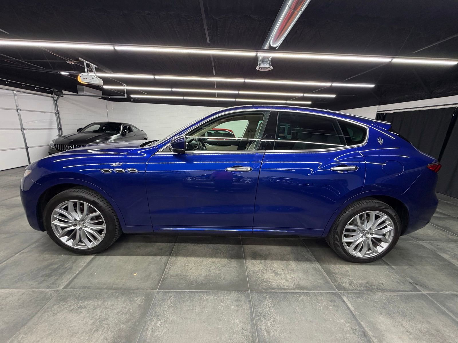 Used 2022 Maserati Levante GT image 3