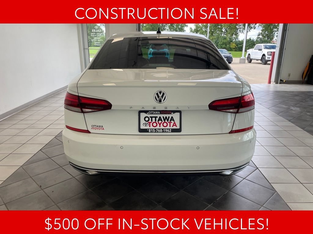 Used 2022 Volkswagen Passat 2.0T FWD image 7