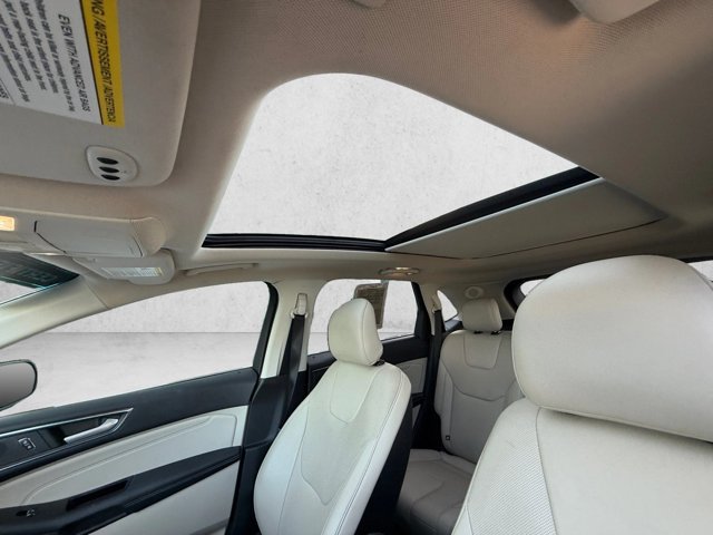 Used 2019 Ford Edge Titanium w/ Equipment Group 301A FWD image 15