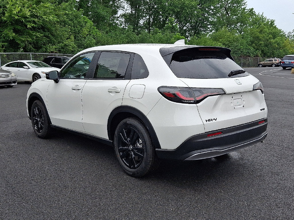 New 2027 Honda HR-V Sport image 3