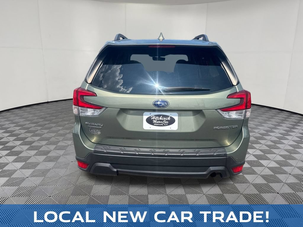 Used 2020 Subaru Forester Premium AWD/4WD image 4