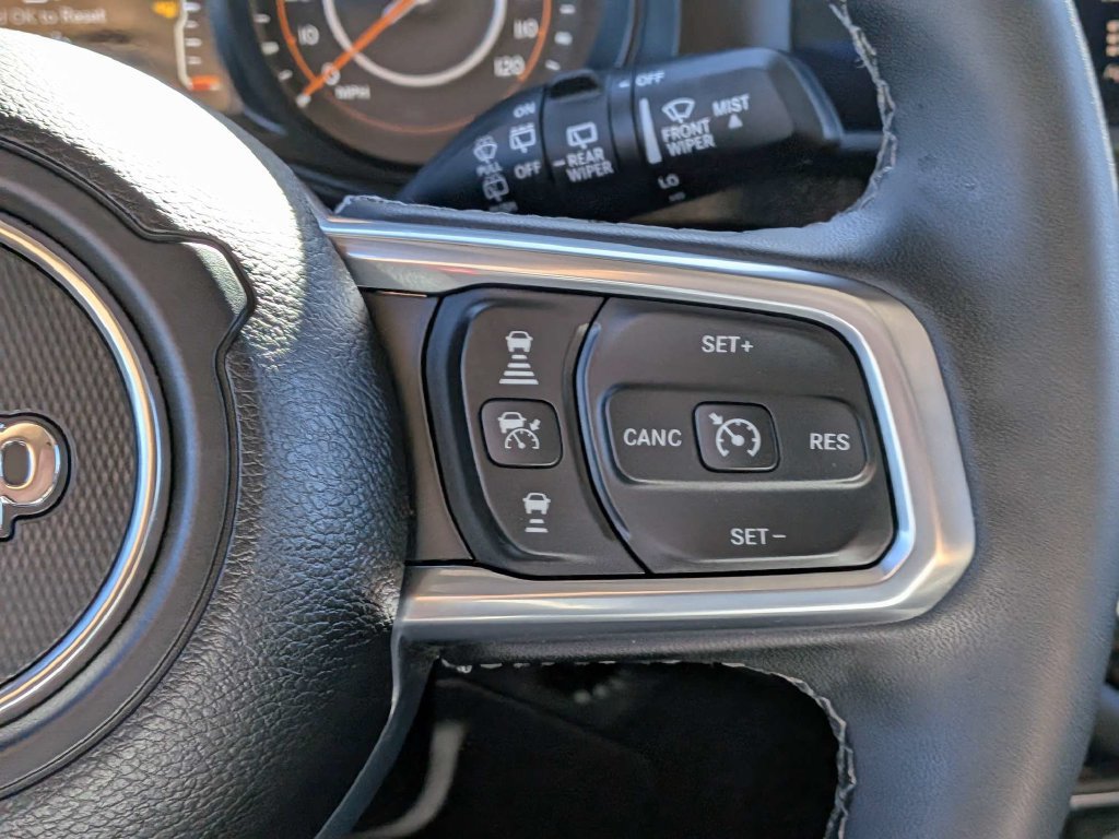 Used 2026 Jeep Wrangler Unlimited Sahara AWD/4WD image 23